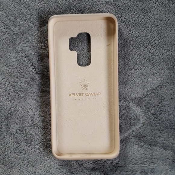 Velvet Caviar Blush Camo Phone Case - Picture 2 of 2